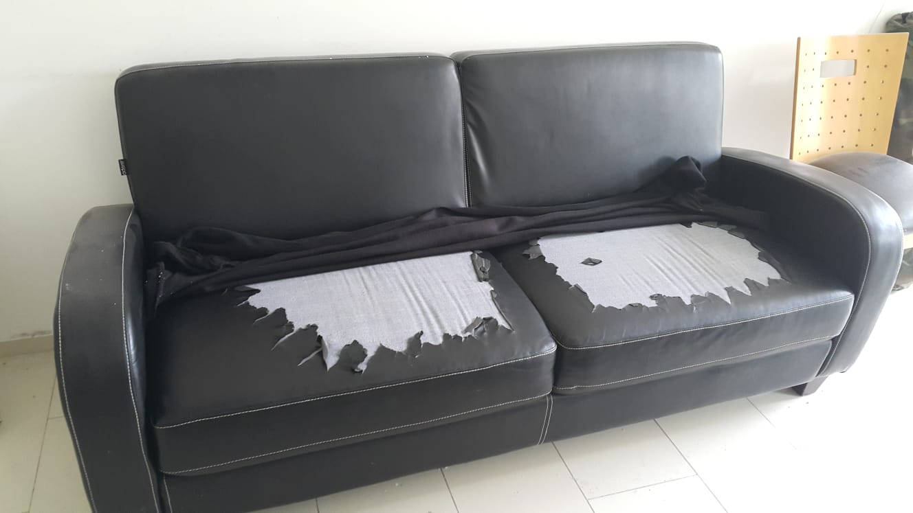 Satılık Siyah Deri Divan MorNot