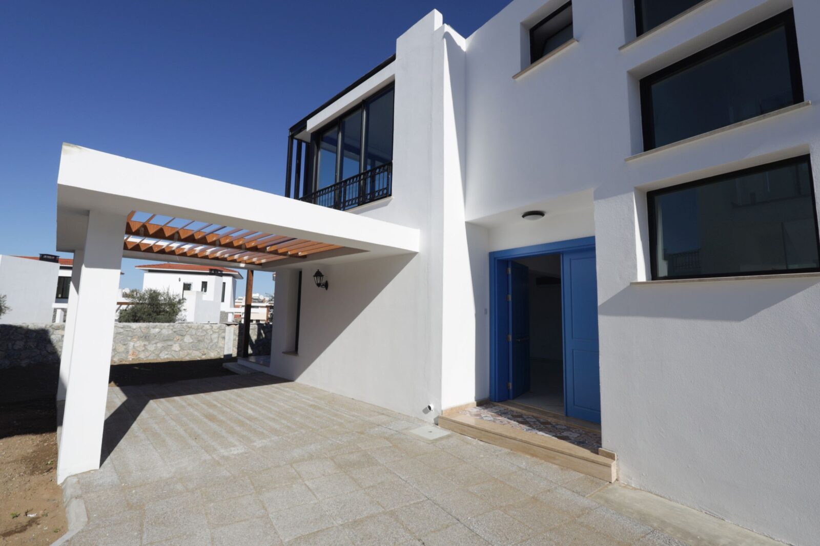 Kıbrıs Girne Doğanköy Site İçinde Satılık Dubleks Villa