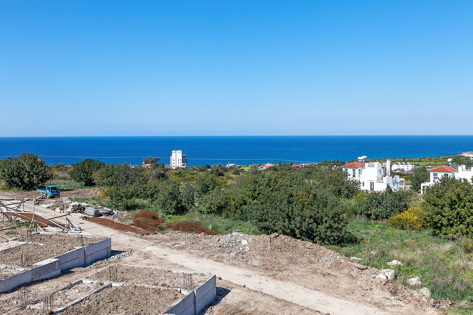 Kıbrıs Girne Hemen Oturuma Hazır Projeden Ev