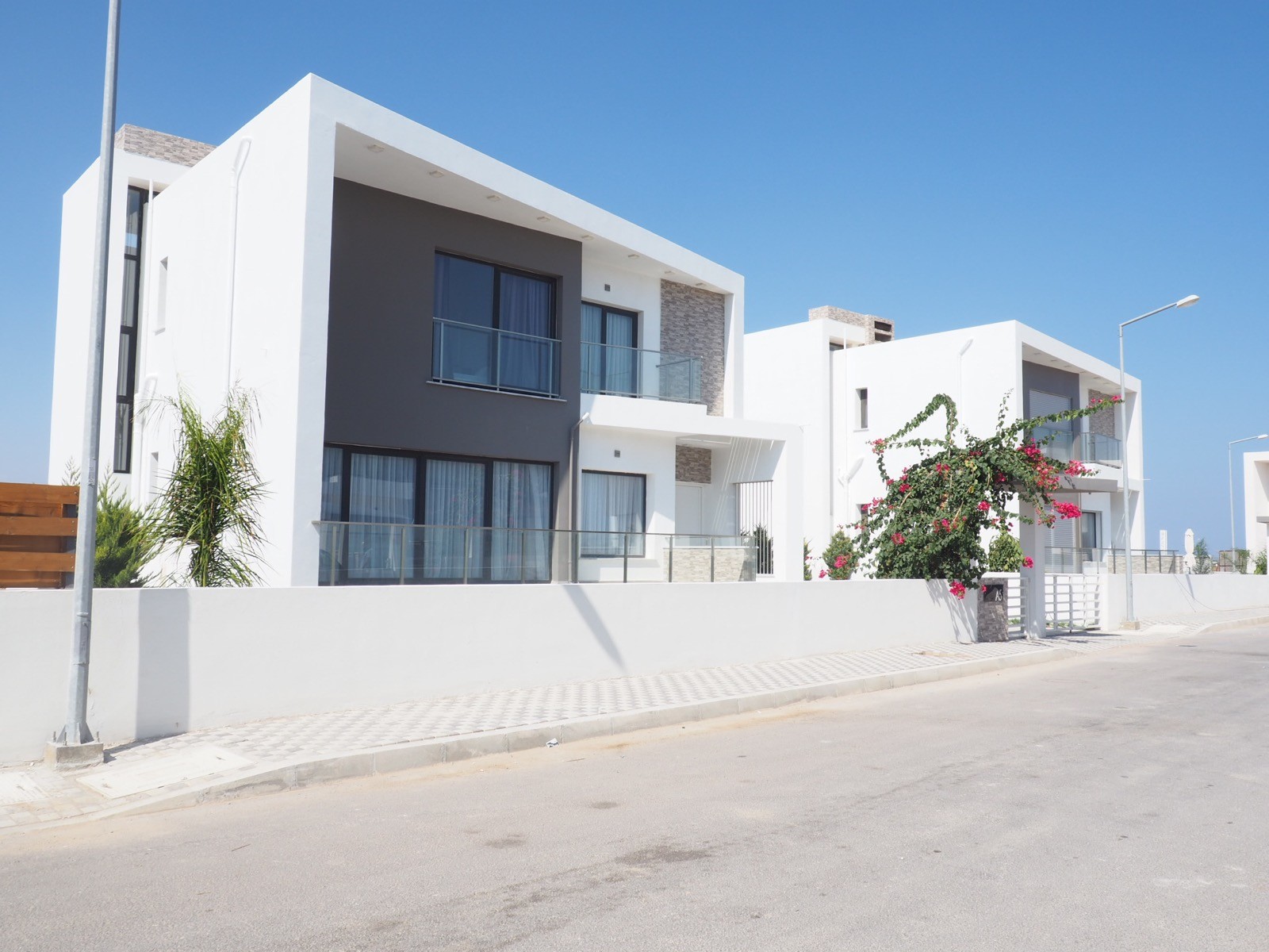 Satılık Kıbrıs Gazimağusa Tuzla Site içinde Dubleks Villa