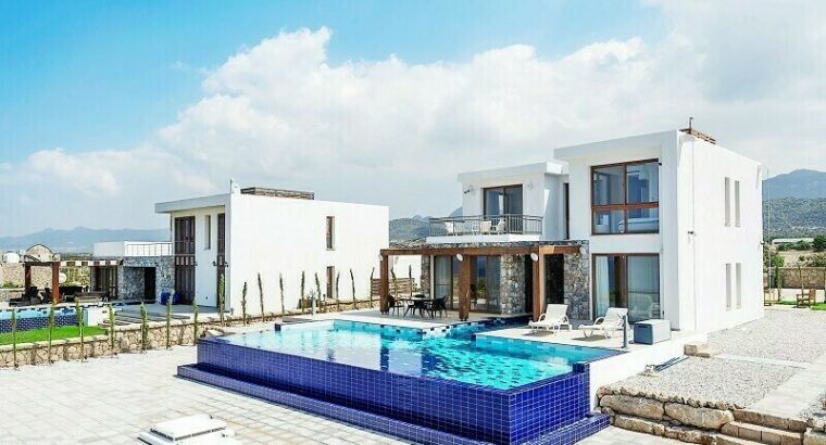Kıbrıs Gazimağusa Tatlısu Satılık 6+1 villa