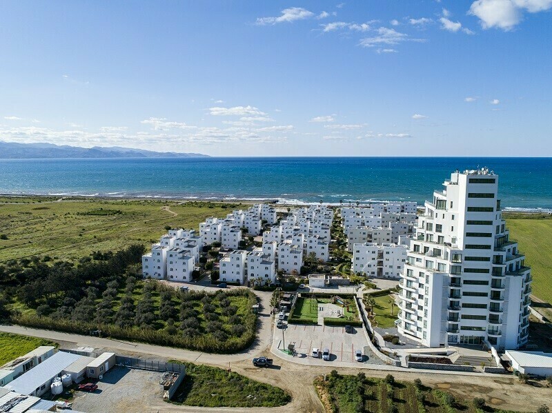 Kıbrıs Güzelyurt Satılık 2+1 Site içi Tatil Evi