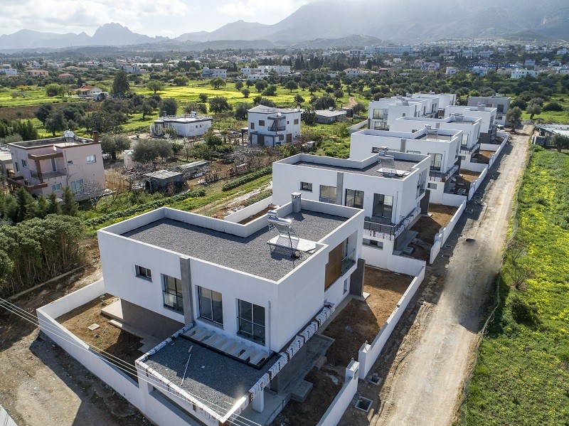 Kıbrıs Girne Çatalköy Satılık 4+1 Villa