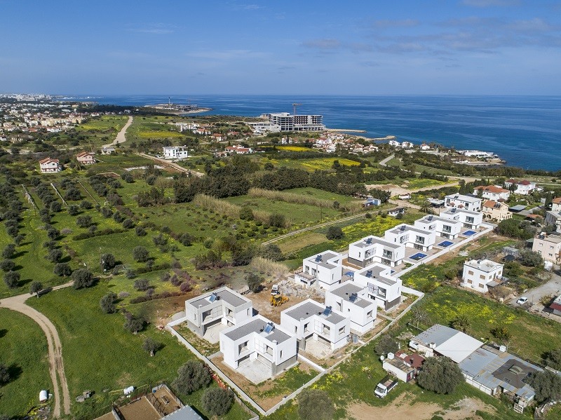 Kıbrıs Girne Çatalköy Satılık 4+1 Villa