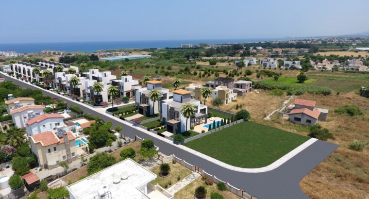 Kıbrıs Girne Karşıyaka Satılık 3+1 site içinde villa
