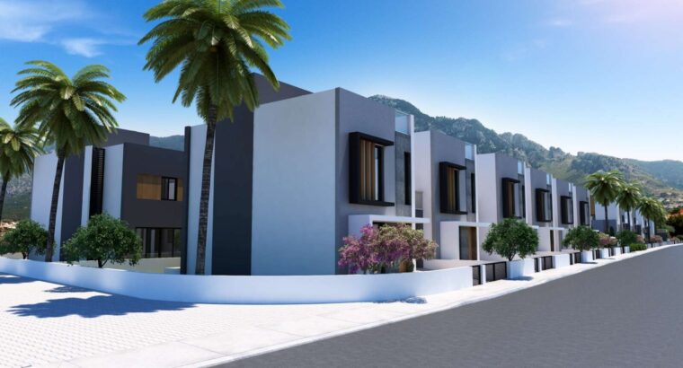 Kıbrıs Girne Karşıyaka Satılık 3+1 site içinde villa