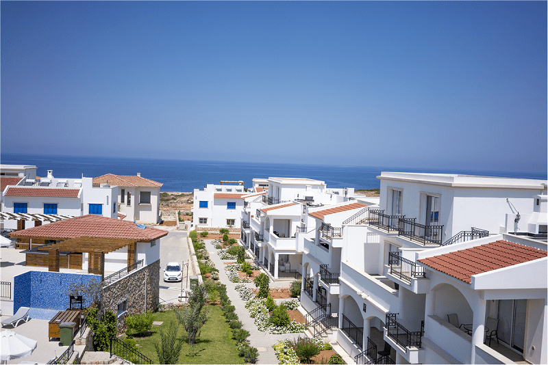 Kıbrıs Girne Esentepe Satılık 2+1 Site İçinde Yazlık Daire
