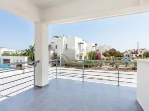 Kıbrıs Girne Esentepe Satılık 54 m2 Site içinde 1+1