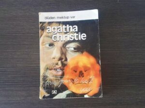 Ölüden Mektup Var, Agatha Christie, Baskı 1981