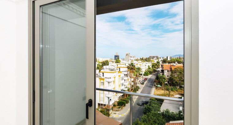 Kıbrıs Girne Merkez Oturuma Hazır 2+1 Apartman Dairesi