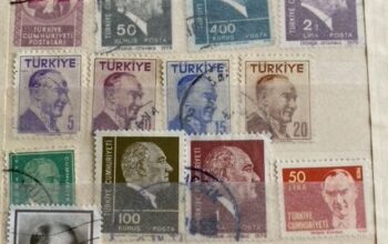 Atatürk motifli 19 adet eski pul