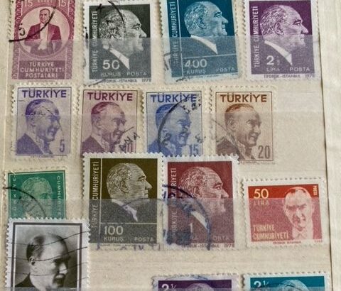 Atatürk motifli 19 adet eski pul