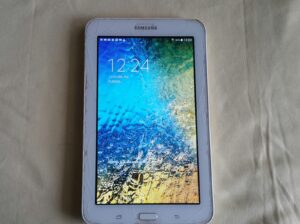 2. El Samsung Galaxy Tab E T562 8 GB Beyaz Tablet