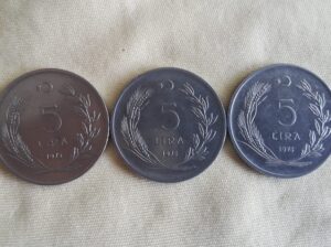1975 Yılı Satılık 3 Adet Metal 5 Lira